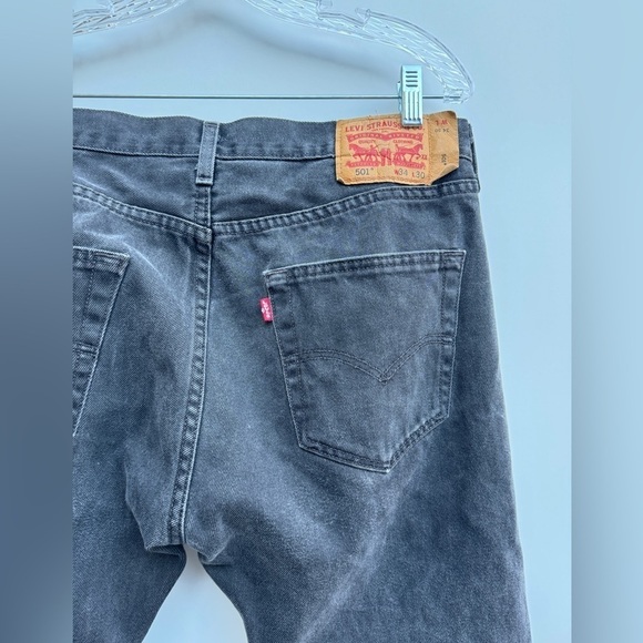 Levi’s 501 Original Fit Faded Black Button Fly Light Distressing Jeans 34x30 - Picture 3 of 13